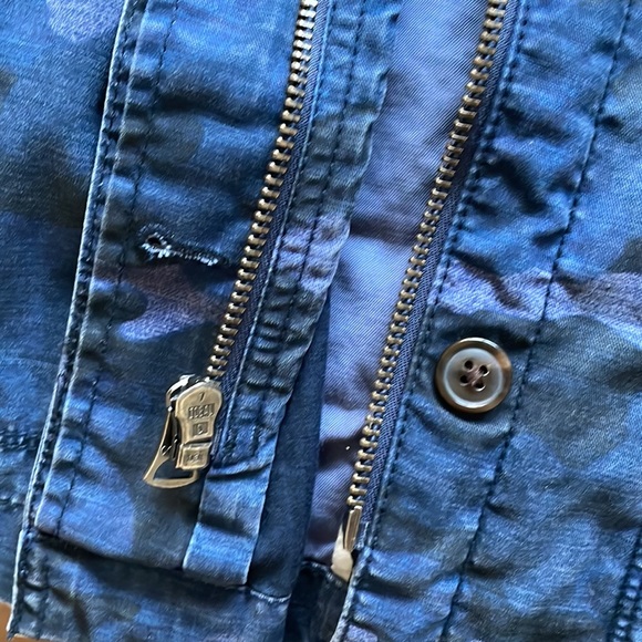 GAP Blue Camo Utility Jacket - Women’s Size S - Picture 11 of 15